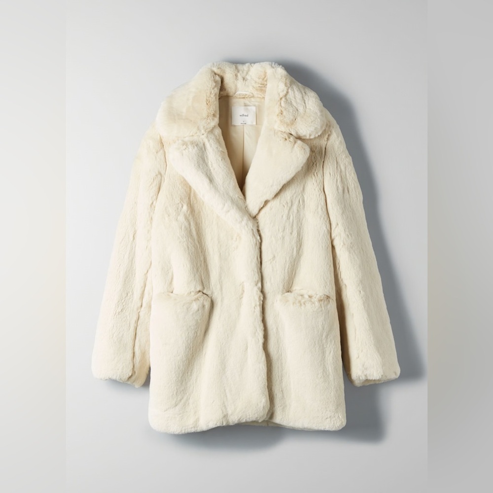 Aritzia Wilfred Muse Faux Fur Coat